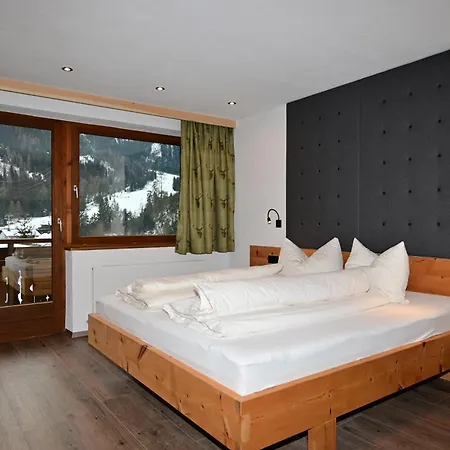 Zirbentraum Lägenhet *